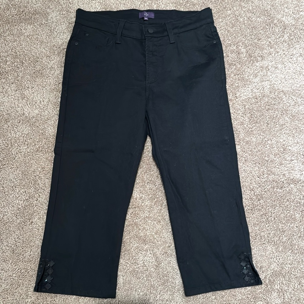 🔥5 for $10 Black Capris with Lace Detail